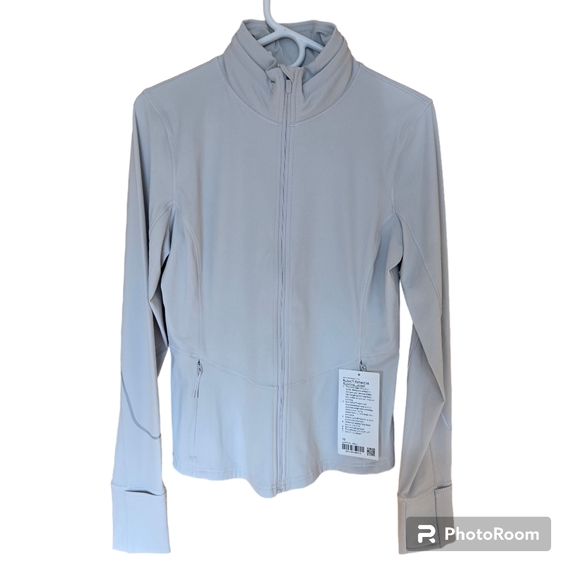 Lululemon Nulux Reflective Running Jacket, color Vapor, size 10 - Picture 3 of 7